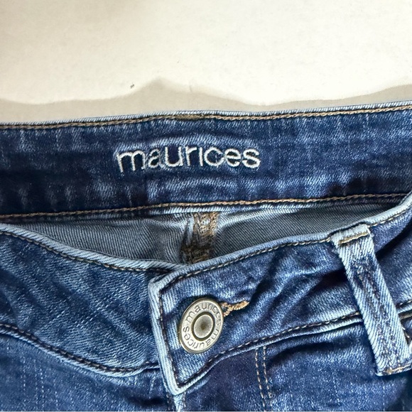 Maurices Jeans Size L Reg - Picture 2 of 12